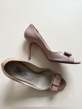 Jimmy Choo Sz 8.5 Patent Leather Nude Bow High Heels